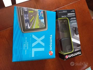 navigatore tom tom con caricabatteria