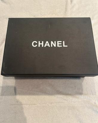 Scarpe Chanel grigie, numero 41