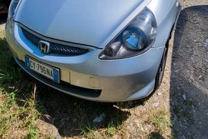 Honda Jazz del 2005 tenuta bene , buone condizioni