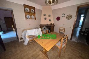 CASA SEMINDIPENDENTE A SUMMONTE