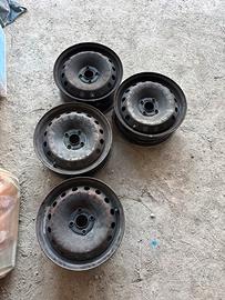 Cerchi in ferro R15 fiat grande punto/ punto evo