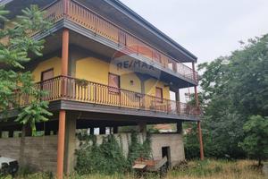 Porzione di villa - Ragalna