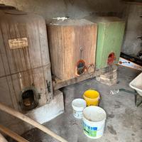 3 BOTTI usate di CEMENTO PER IL VINO