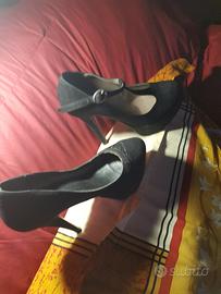 scarpe con zeppa camoscio numero 37