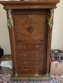 secretaire  in legno con  ribalta. 