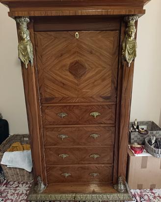 secretaire  in legno con  ribalta. 