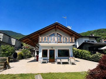 VILLA SINGOLA A CASTIONE ANDEVENNO