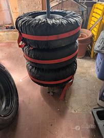 PNEUMATICI INVERNALI GOODRIDE CON 4 CERCHIONI