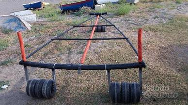 Carrello per trasportare gommone o barca tender