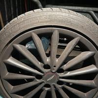 Cerchio e gomme invernali 205/45 R17 88V
