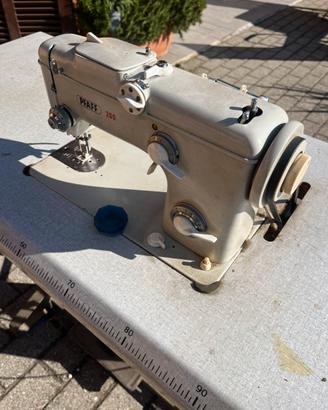 Macchina da cucire pfaff 260