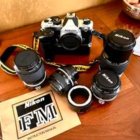 Macchina Reflex Nikon FM