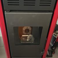 Stufa a pellet 12 kw nuova