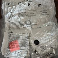 Biancheria letto usata e asciugamani