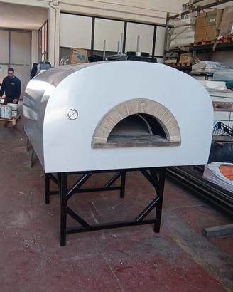 Forno professionale per pizzeria.
