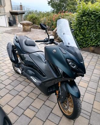 Yamaha T-max 560 parabrezza puig 21270h fumè