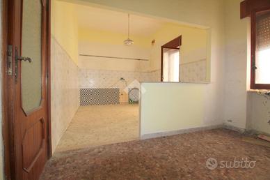 CASA INDIPENDENTE A LUCERA