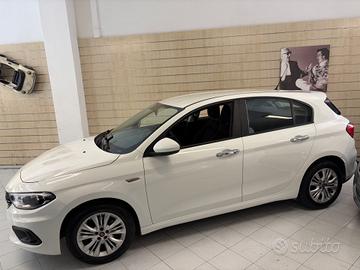 Fiat Tipo 1.4 5 porte Lounge ok neopatentati