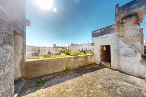 SOLUZIONE INDIPENDENTE NEL CUORE DI COPERTINO