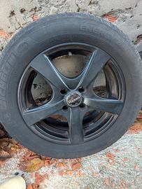 Set 4 cerchioni in lega con gomme 185/65 R15 88T 