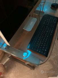 Computer Apple con porta computer