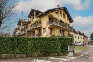2 LOCALI A MARNATE