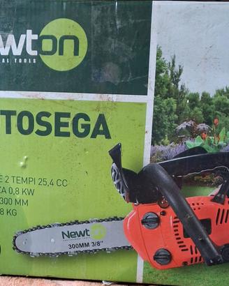 Motosega a combistione interna