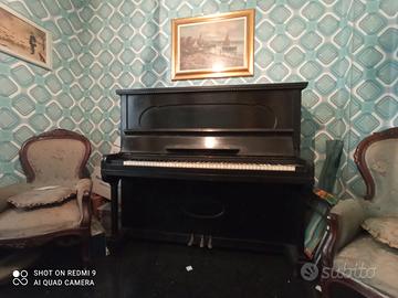 Pianoforte verticale