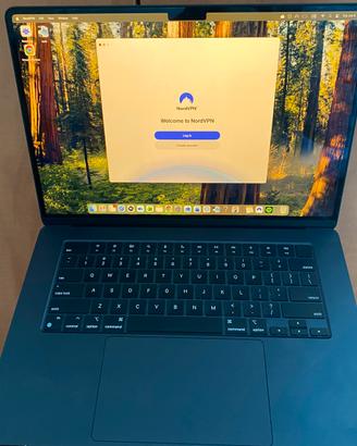 MacBook Air M2 15