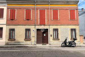 CASA INDIPENDENTE A LUZZARA