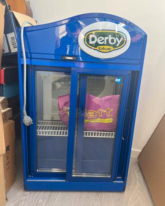 Frigorifero per acqua o succhi