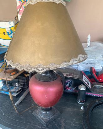 Lampada da tavolo o da terra