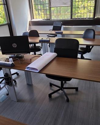 Sala training - Flycom Rovere grigio - 6 scrivanie