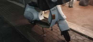 Vendita vespa piaggio V5x5T