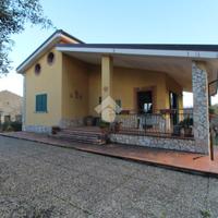 VILLA SINGOLA A MONTALTO UFFUGO