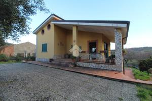VILLA SINGOLA A MONTALTO UFFUGO