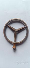Stemma emblema Mercedes-Benz