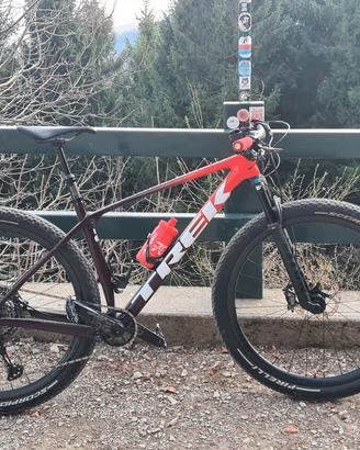 mtb trek procaliber 9.8