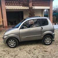 Microcar PIAGGIO AIXAM guida dai 14 anni