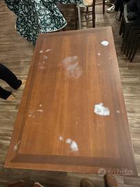 Tavolo allungabile di legno
