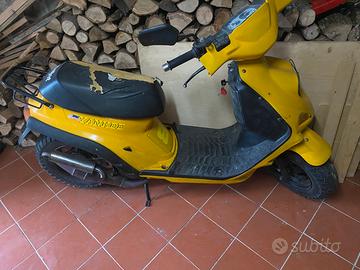 Motorino Scooter Italjet Yankee