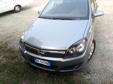 Opel Astra Cosmo 