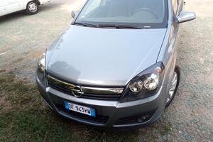 Opel Astra Cosmo 