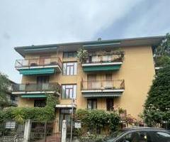 Appartamento di 135 m² con 4 locali a Cassina de' 