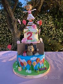 Torta scenografica Masha e Orso