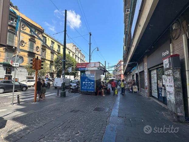 DEPOSITO A NAPOLI