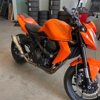 Kawasaki Z750 patente A2