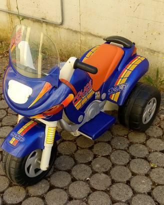 Moto polizia peg.perego