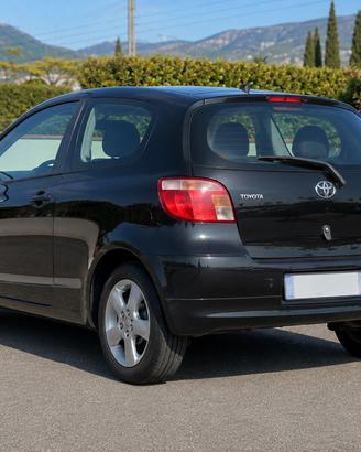 Toyota Yaris Yaris II 2005 3p 1.0 Sol