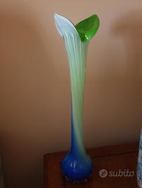 Vaso portafiori in vetro a forma di calla
